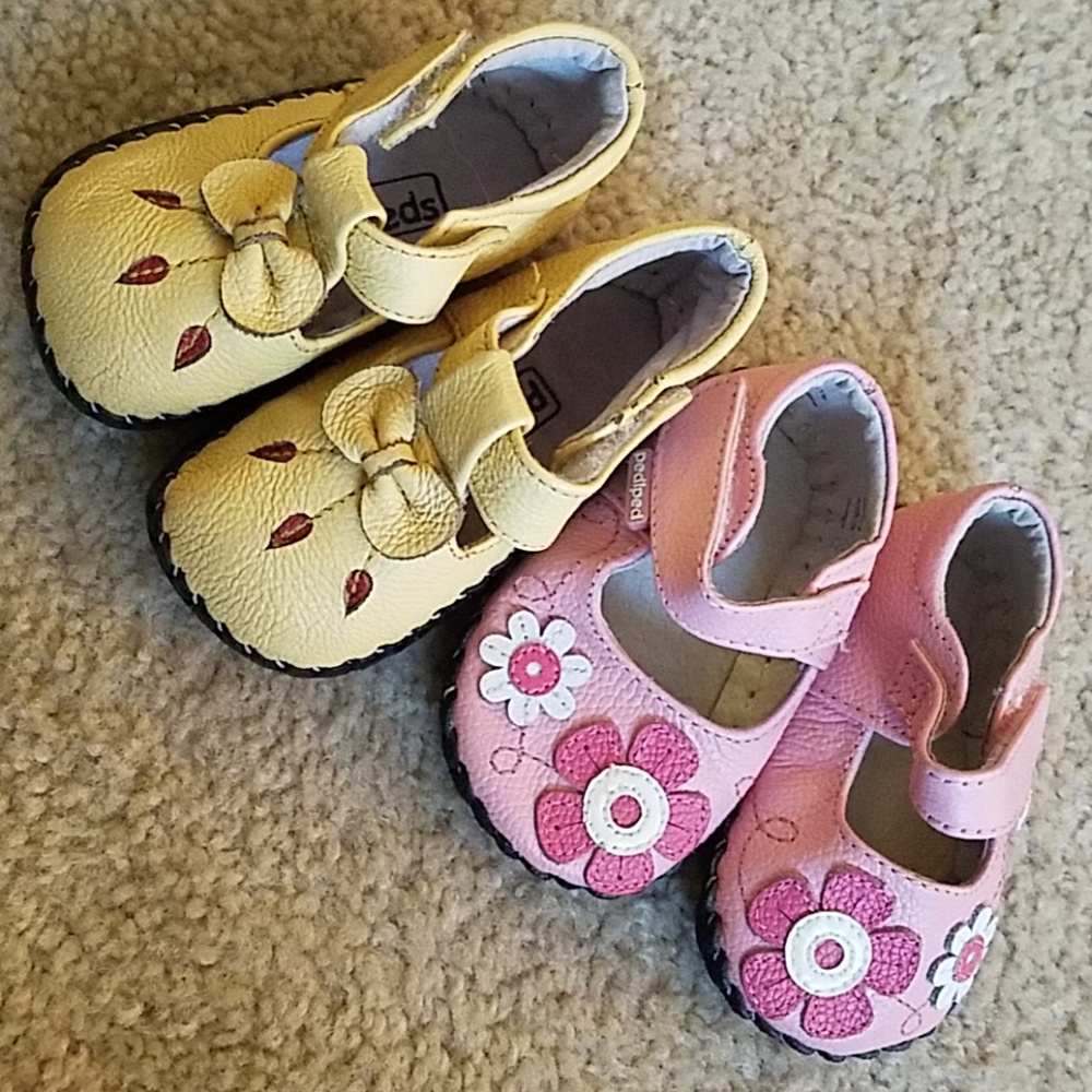 2 Pairs Pedi-Ped Crib Shoes Infant Crawlers 2.5